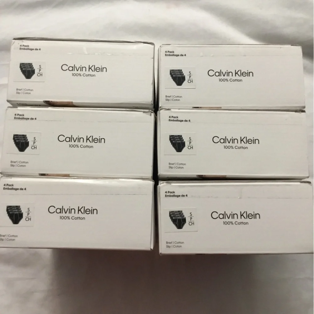 Calvin Klein Men's Black Classic Fit Briefs 4-Pack